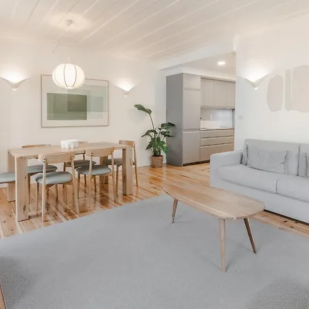 Appartement C1 Modern & Bright! Charming With 2 Bedrooms In Bairro Alto, Downtown