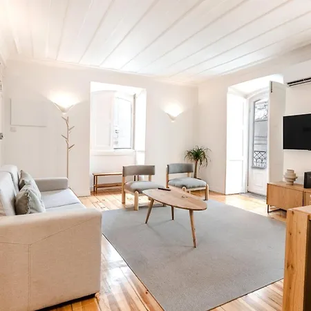C1 Modern & Bright! Charming With 2 Bedrooms In Bairro Alto, Downtown 公寓