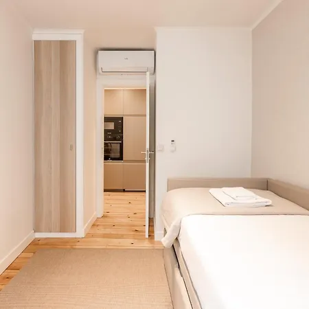 C1 Remodeld & Beautiful! Charming With 2 Bedrooms In Bairro Alto! Lis Downtown